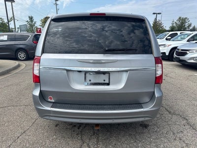 2015 Chrysler Town & Country Touring-L