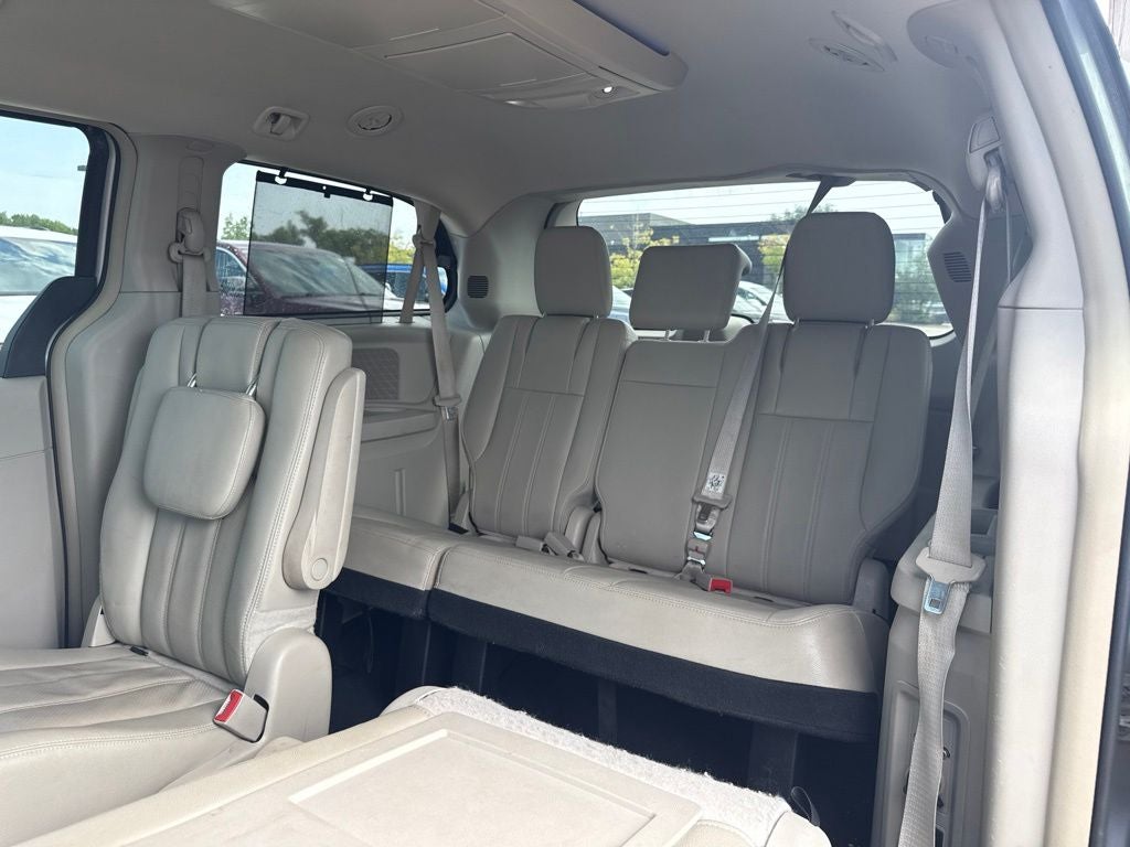 2015 Chrysler Town & Country Touring-L