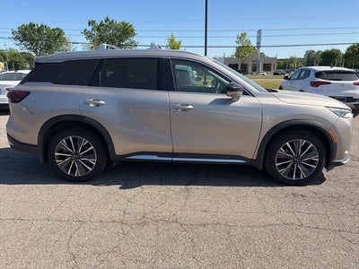 2026 INFINITI QX60 LUXE