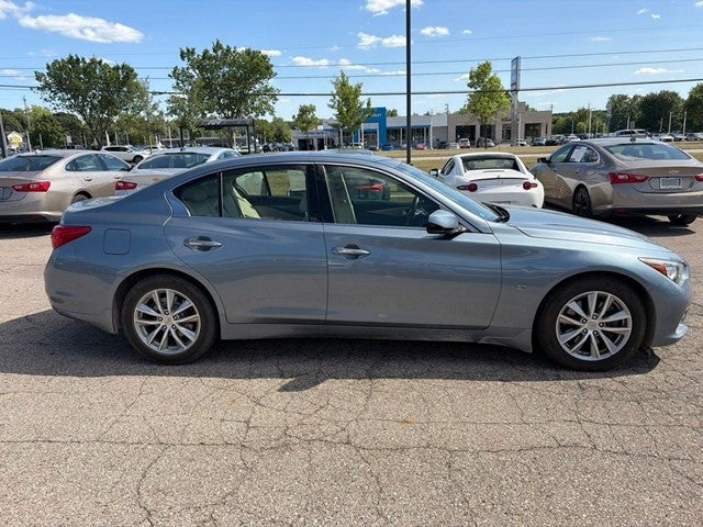 2015 INFINITI Q50 Premium