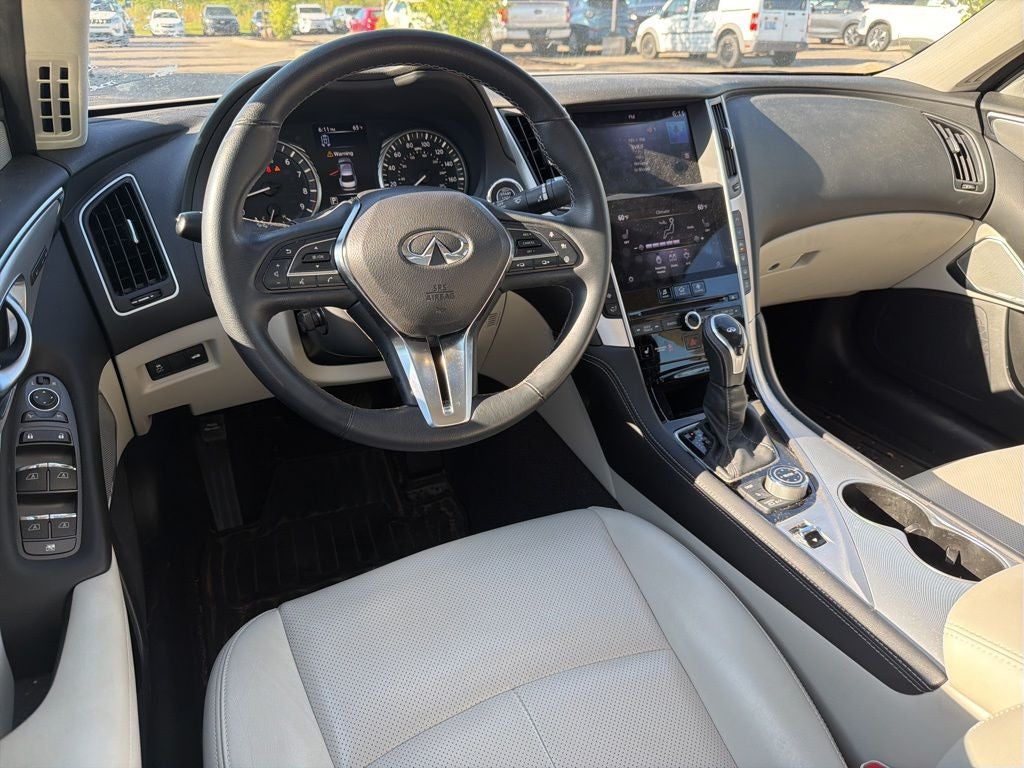 2022 INFINITI Q50 LUXE