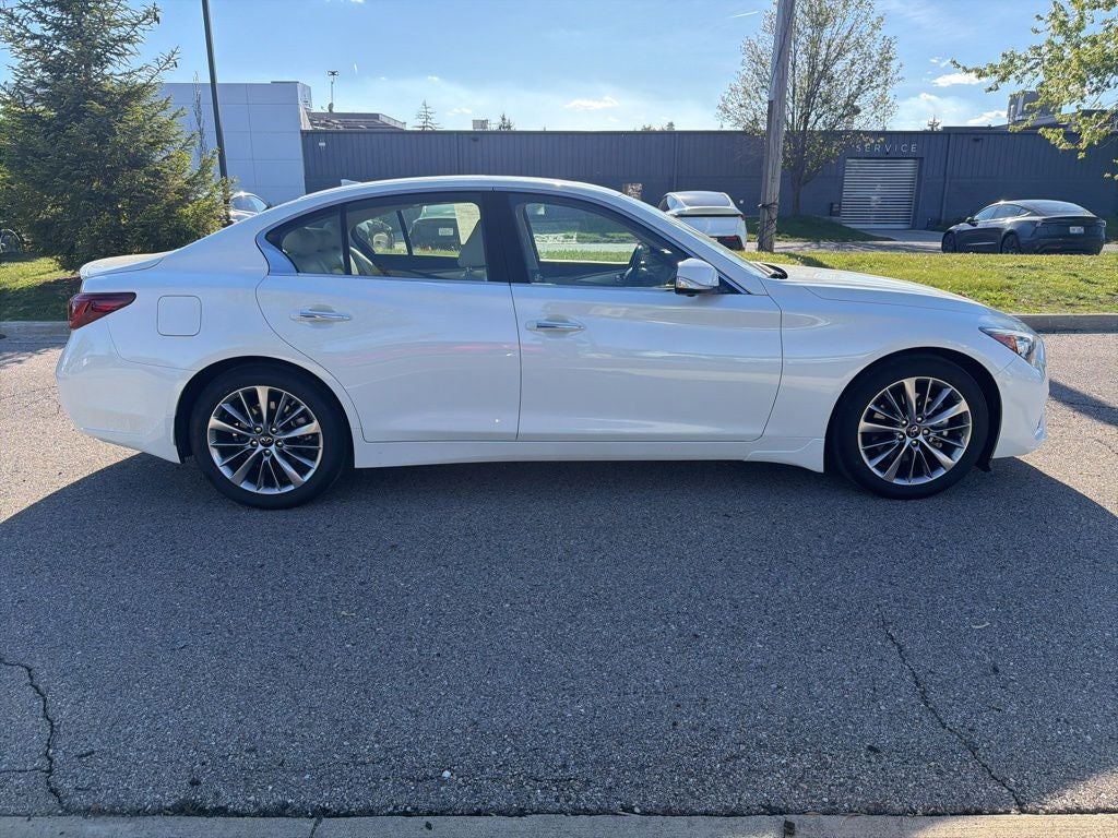 2022 INFINITI Q50 LUXE