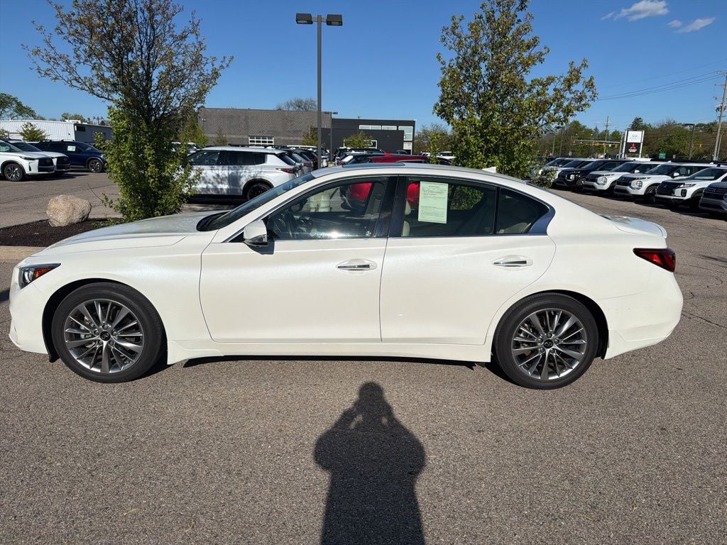 2022 INFINITI Q50 LUXE