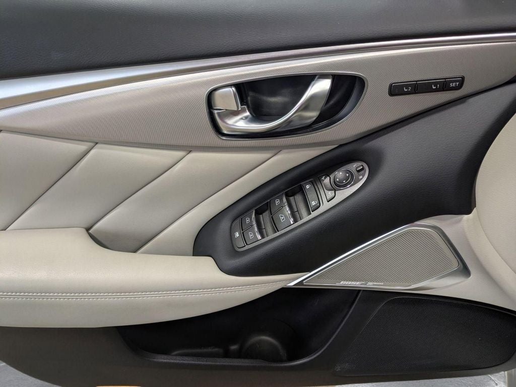 2023 INFINITI Q50 LUXE