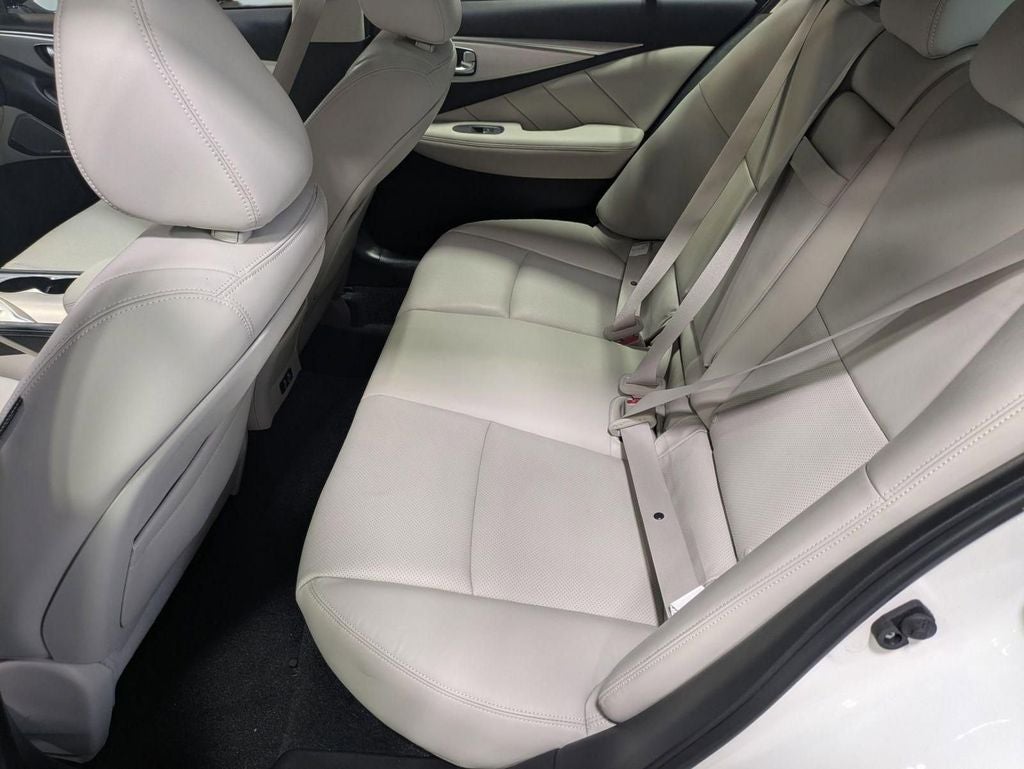 2023 INFINITI Q50 LUXE