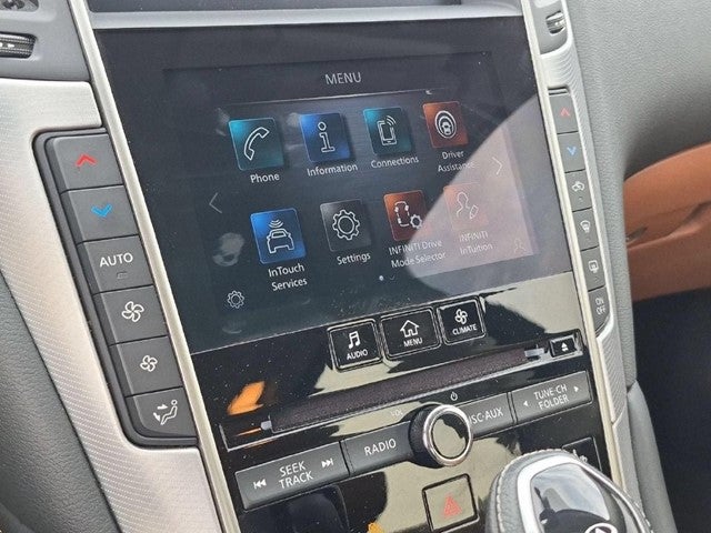 2023 INFINITI Q50 LUXE