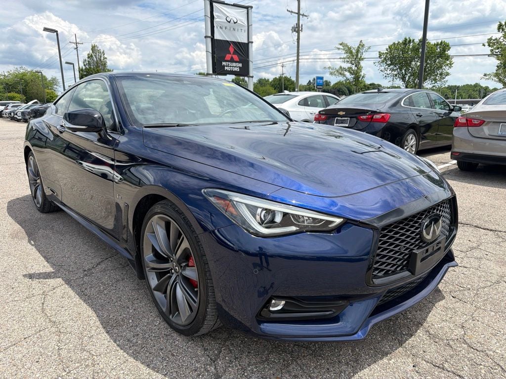 2022 INFINITI Q60 Red Sport 400