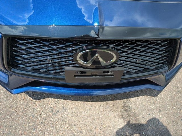 2022 INFINITI Q60 Red Sport 400