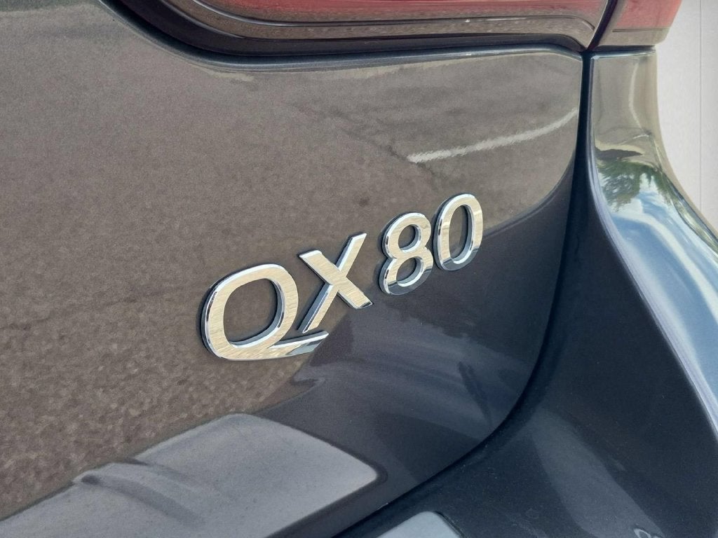 2022 INFINITI QX80 Premium Select