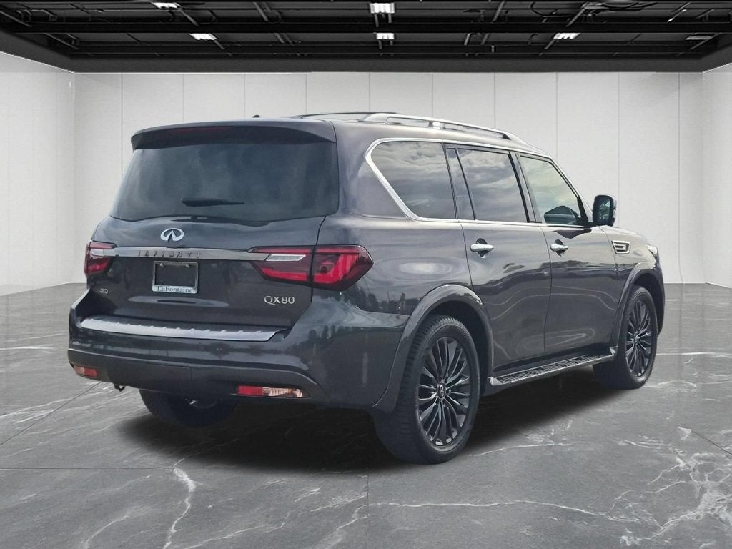 2022 INFINITI QX80 Premium Select
