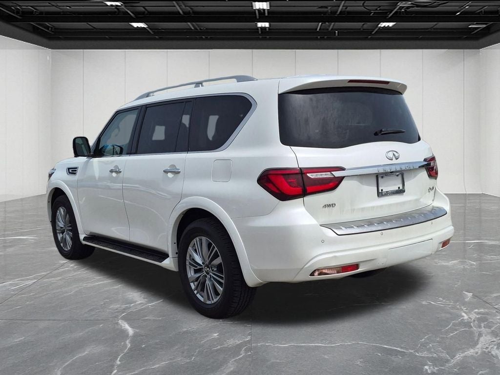 2024 INFINITI QX80 LUXE
