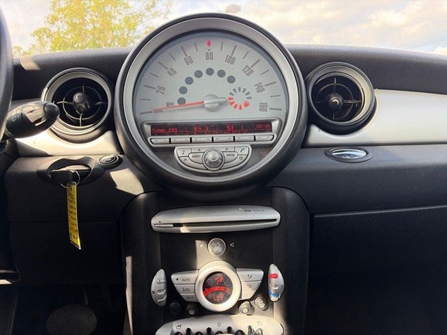 2009 MINI Cooper Base