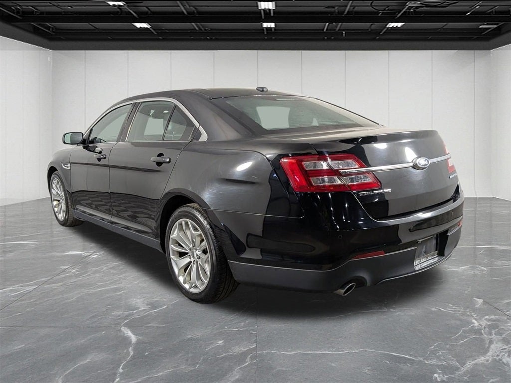 2018 Ford Taurus Limited