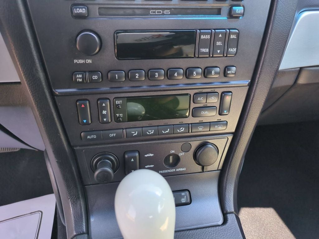 2003 Ford Thunderbird Base