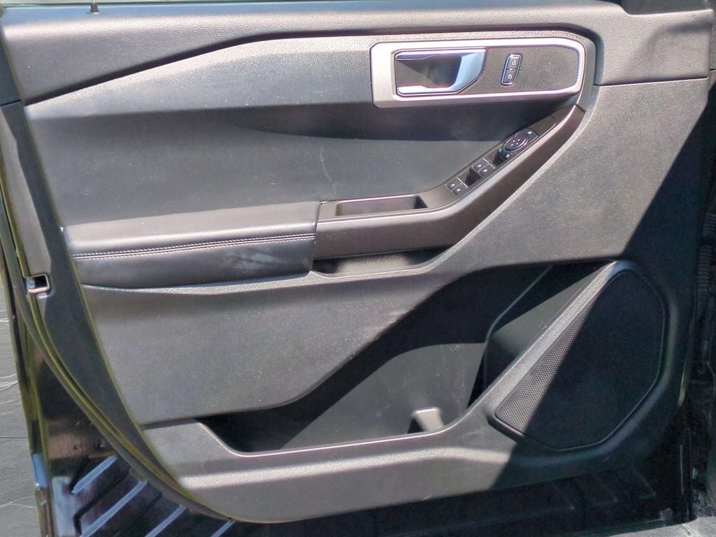 2021 Ford Explorer Base