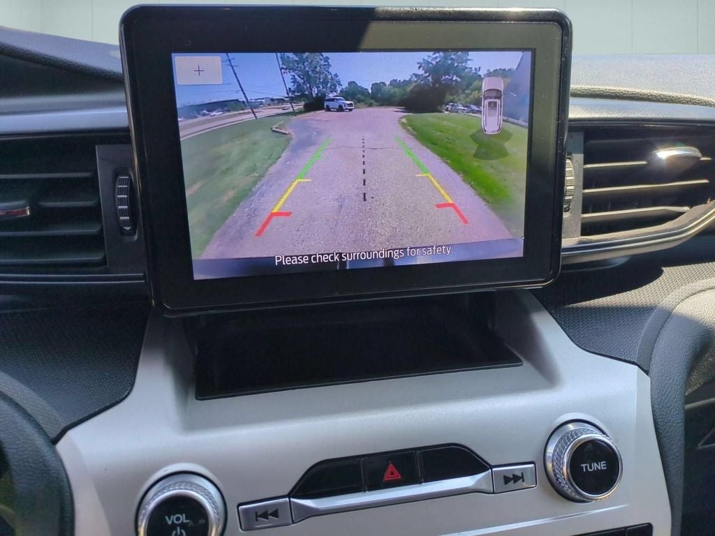 2021 Ford Explorer Base