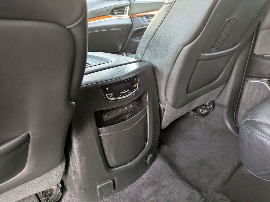 2017 Cadillac Escalade ESV Luxury