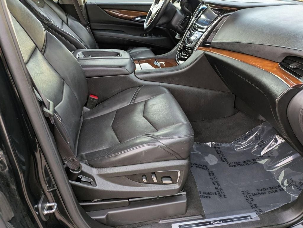 2017 Cadillac Escalade ESV Luxury