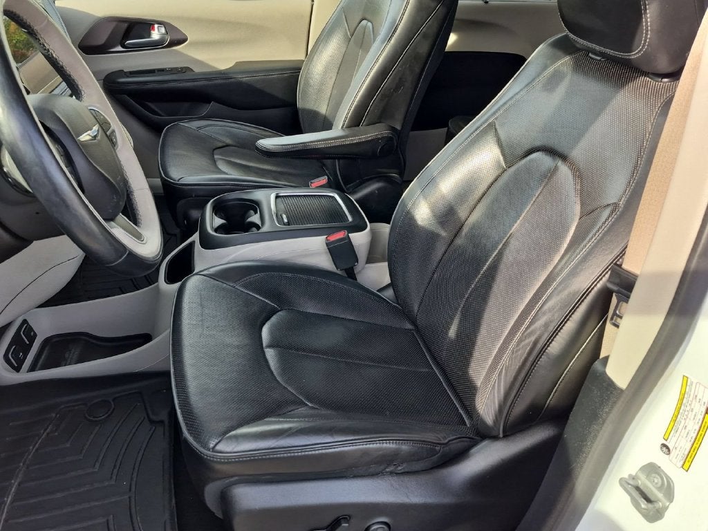2018 Chrysler Pacifica Hybrid Limited