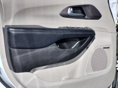 2018 Chrysler Pacifica Hybrid Limited