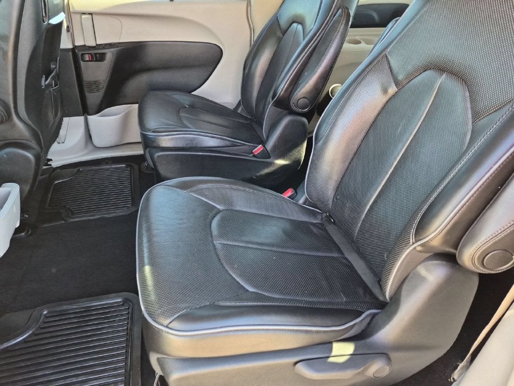2018 Chrysler Pacifica Hybrid Limited
