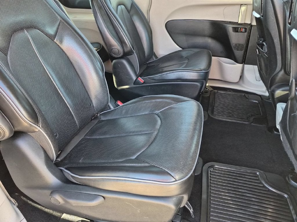 2018 Chrysler Pacifica Hybrid Limited
