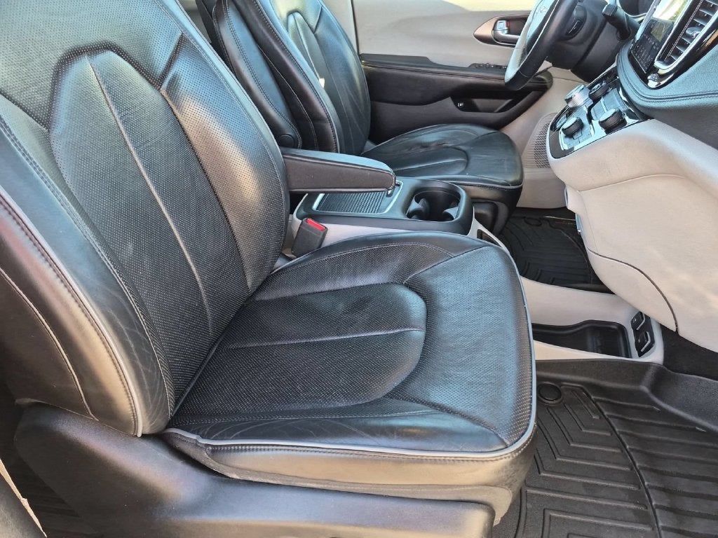 2018 Chrysler Pacifica Hybrid Limited