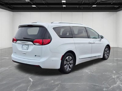 2018 Chrysler Pacifica Hybrid Limited