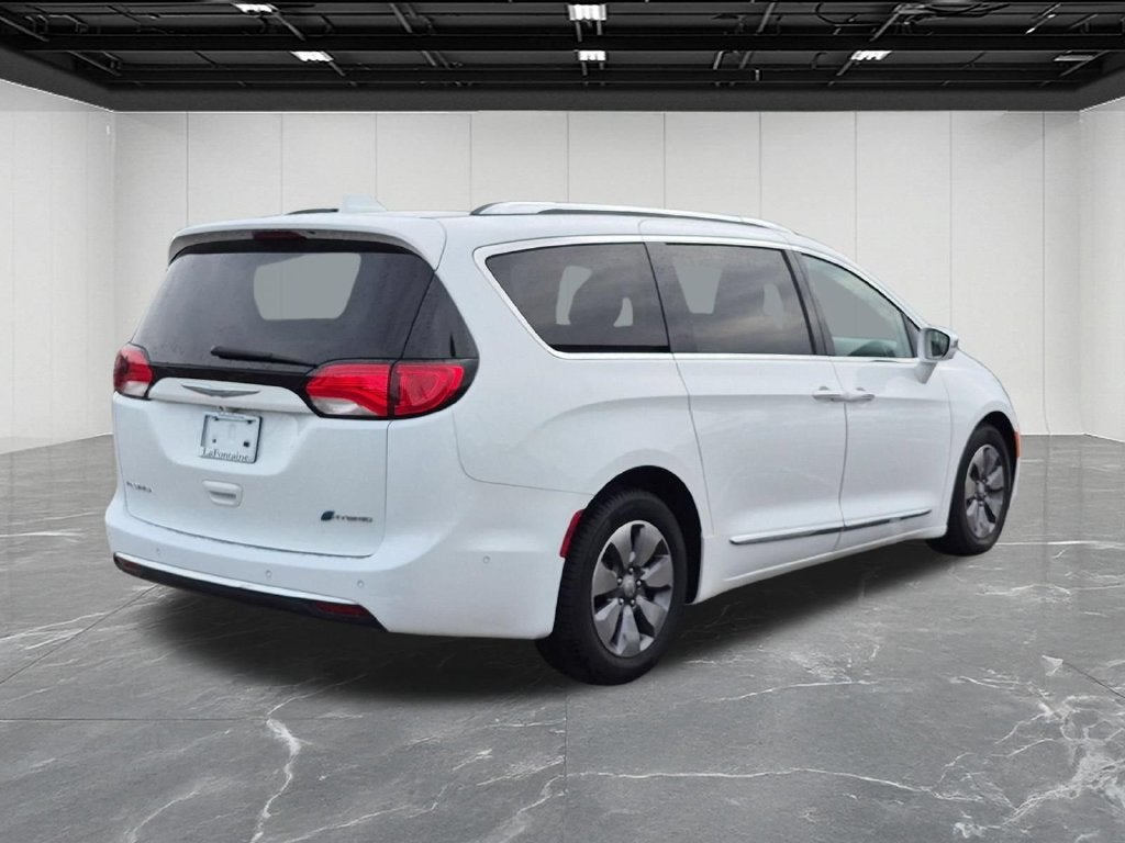 2018 Chrysler Pacifica Hybrid Limited