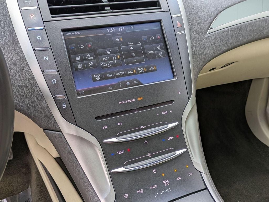 2015 Lincoln MKZ Base