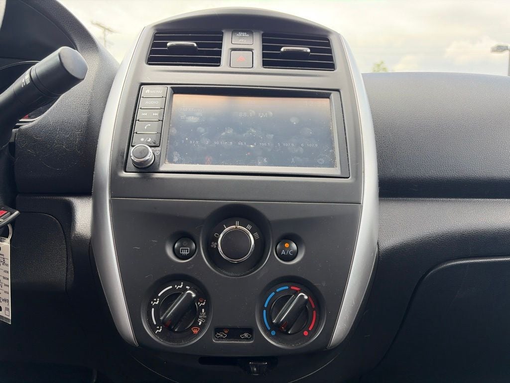 2019 Nissan Versa 1.6 SV