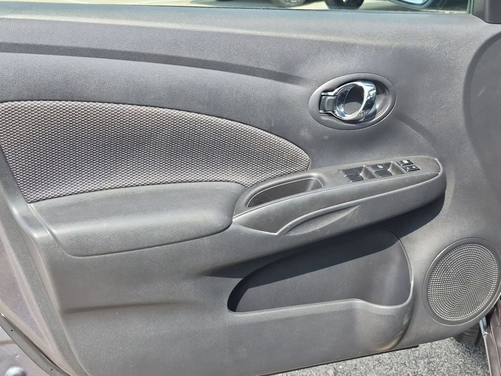 2019 Nissan Versa 1.6 SV
