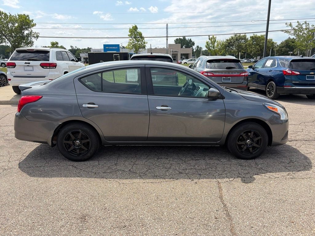 2019 Nissan Versa 1.6 SV