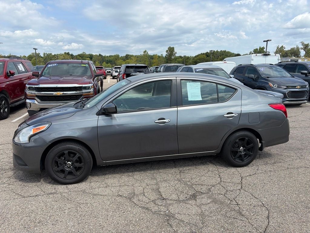 2019 Nissan Versa 1.6 SV