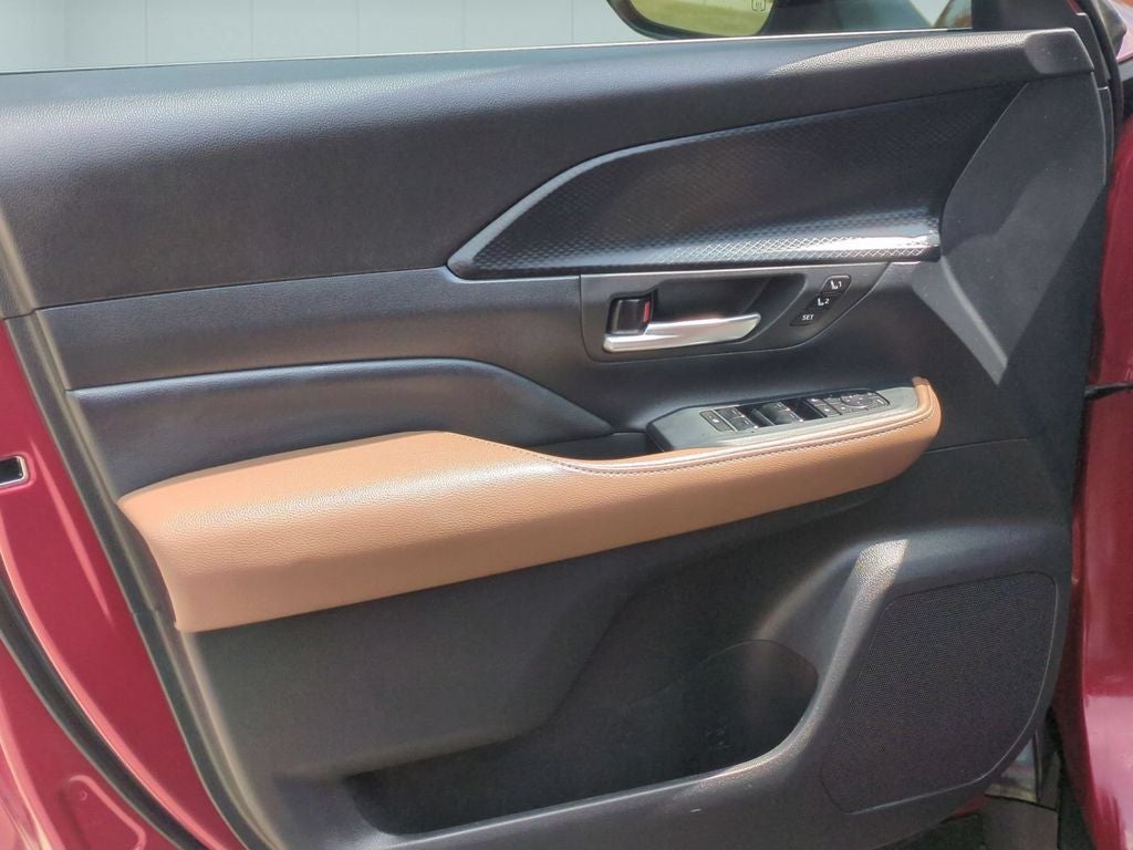 2024 Toyota Grand Highlander Hybrid MAX Platinum