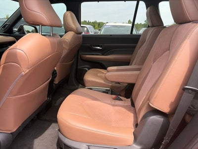 2024 Toyota Grand Highlander Hybrid MAX Platinum