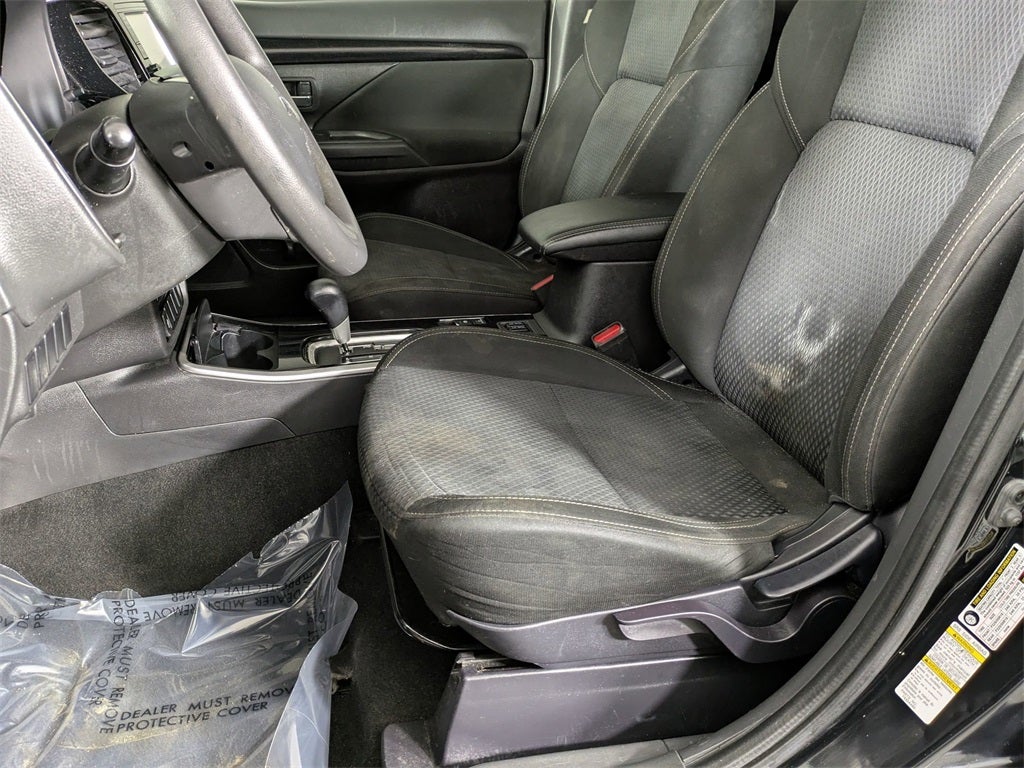 2019 Mitsubishi Outlander ES