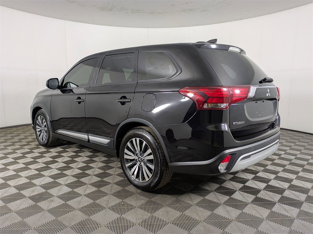 2019 Mitsubishi Outlander ES