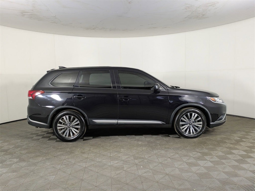2019 Mitsubishi Outlander ES