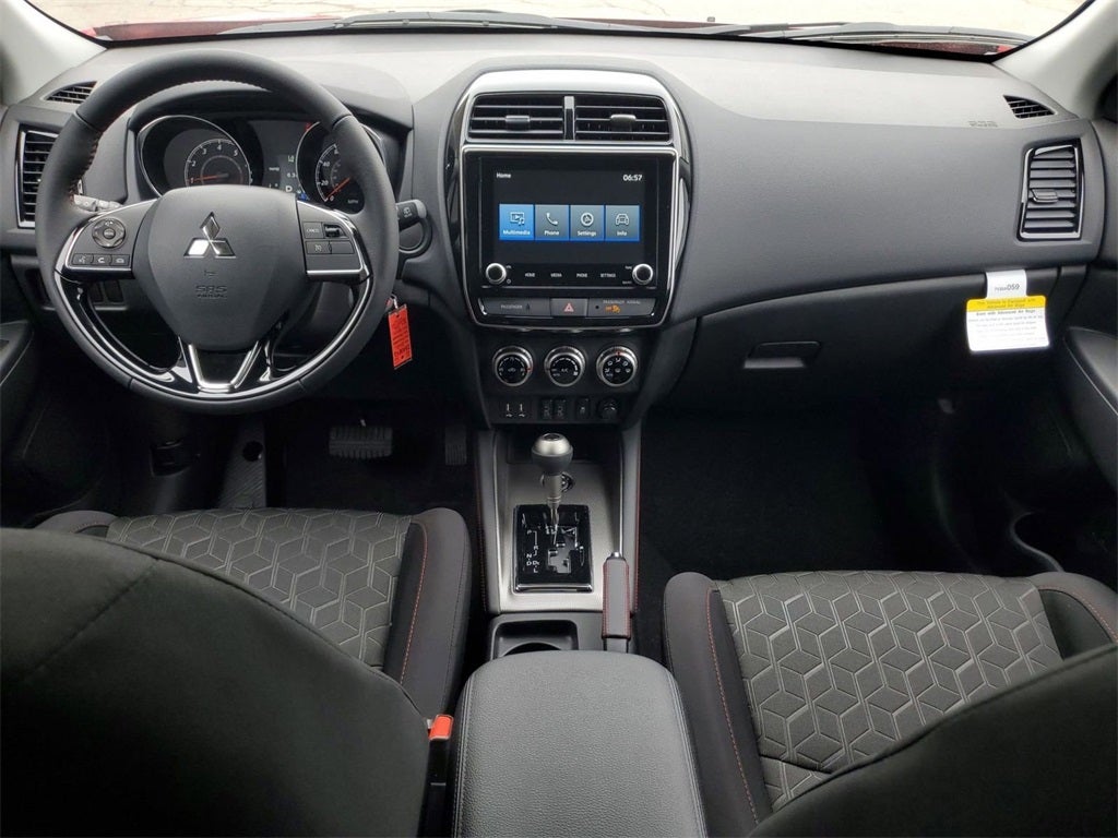 2025 Mitsubishi Outlander Sport 2.0 LE