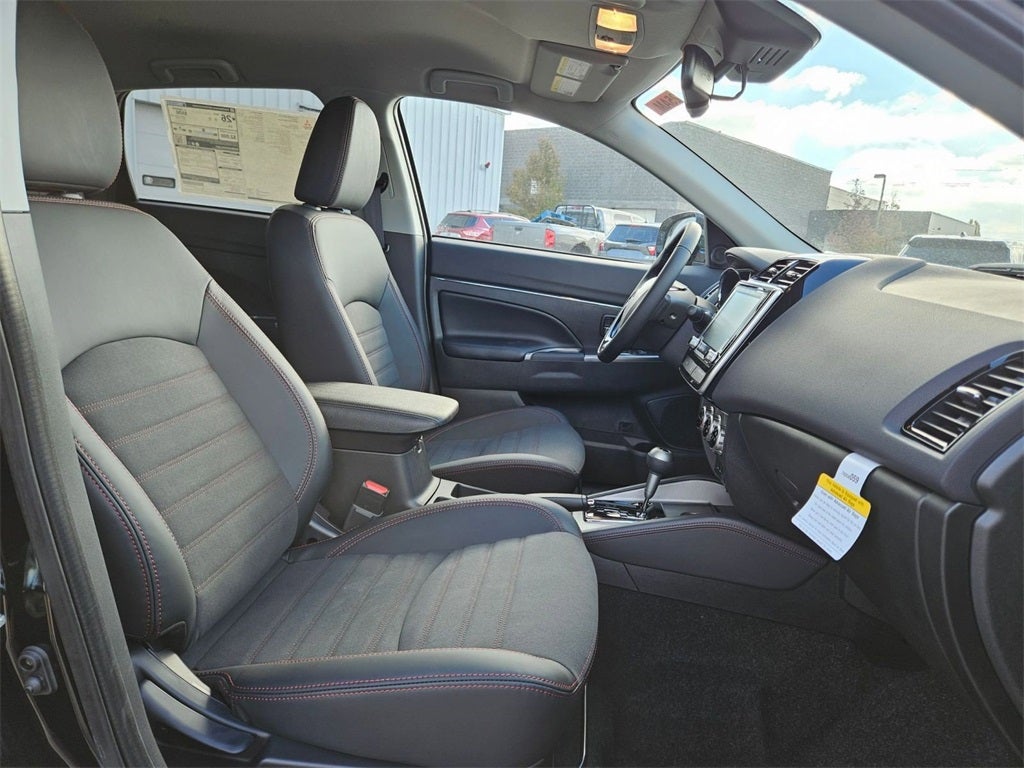 2025 Mitsubishi Outlander Sport 2.0 SE