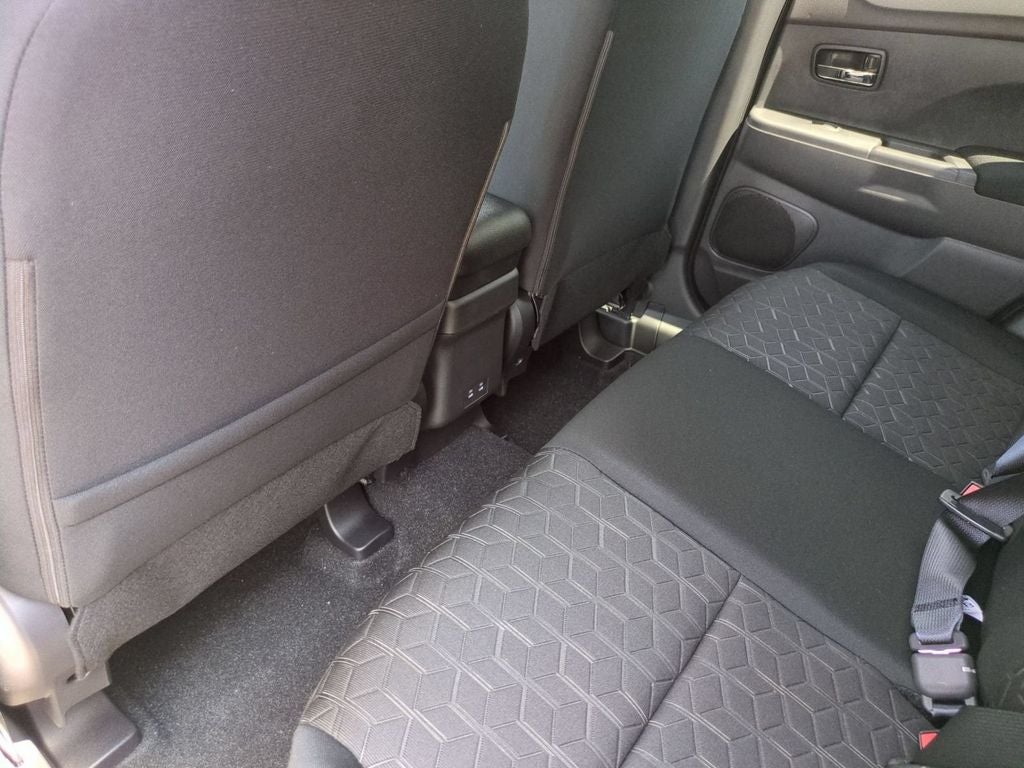 2026 Mitsubishi Outlander Sport 2.0 LE
