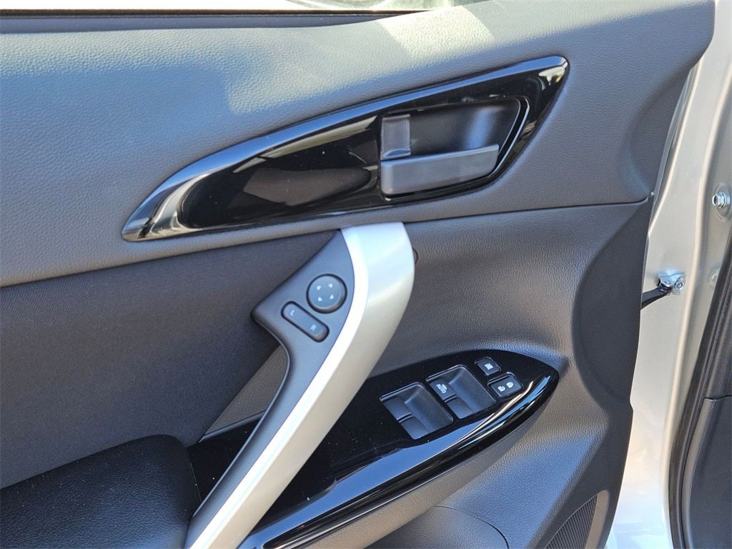 2026 Mitsubishi Eclipse Cross LE