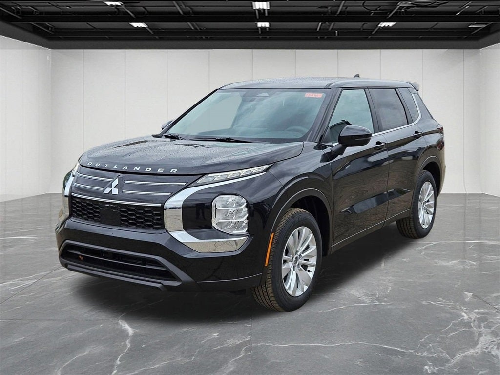 2025 Mitsubishi Outlander ES