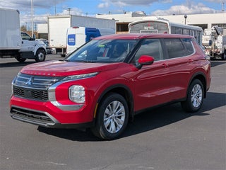 2025 Mitsubishi Outlander ES