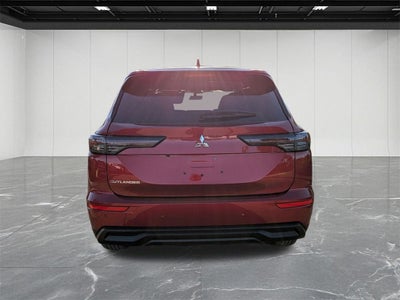 2025 Mitsubishi Outlander ES