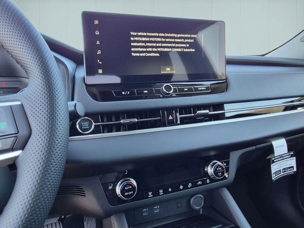 2026 Mitsubishi Outlander SE