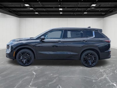 2026 Mitsubishi Outlander LE