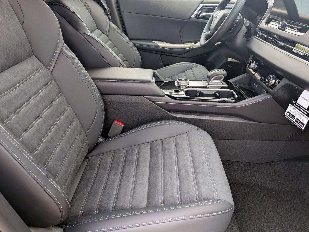 2026 Mitsubishi Outlander LE
