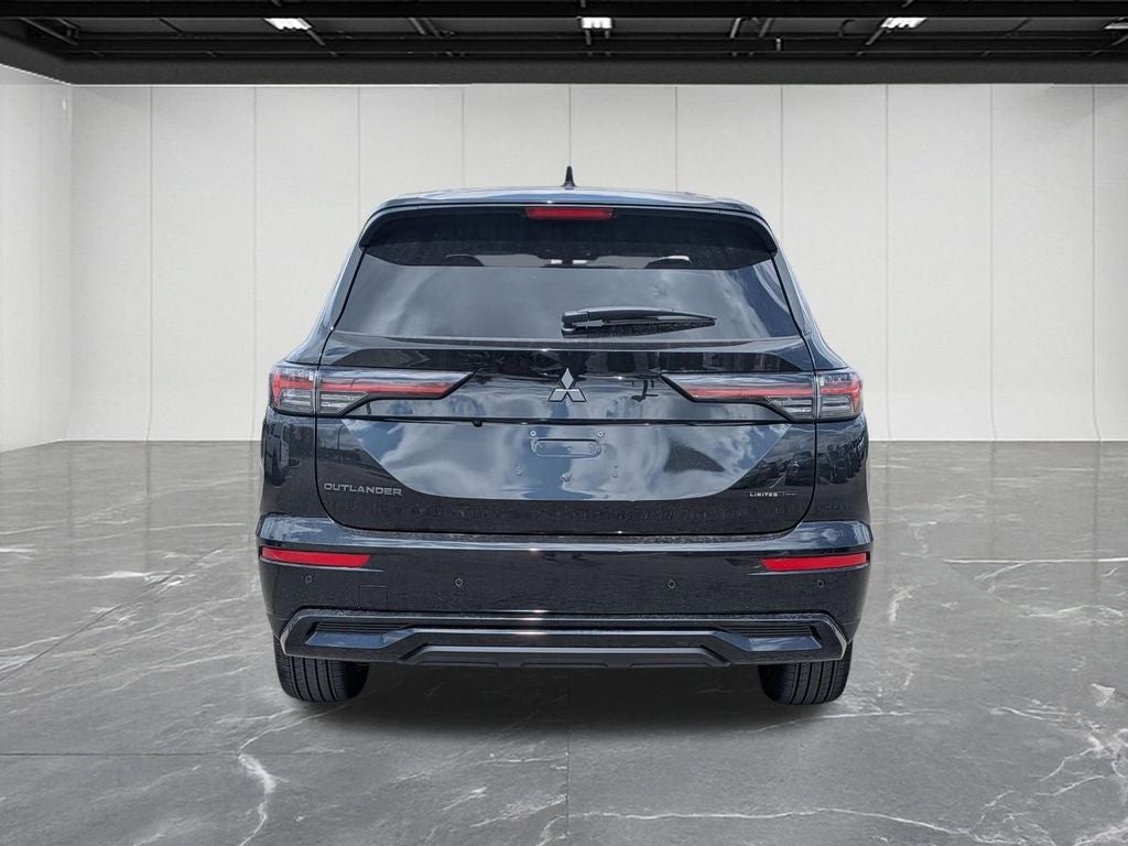 2026 Mitsubishi Outlander LE